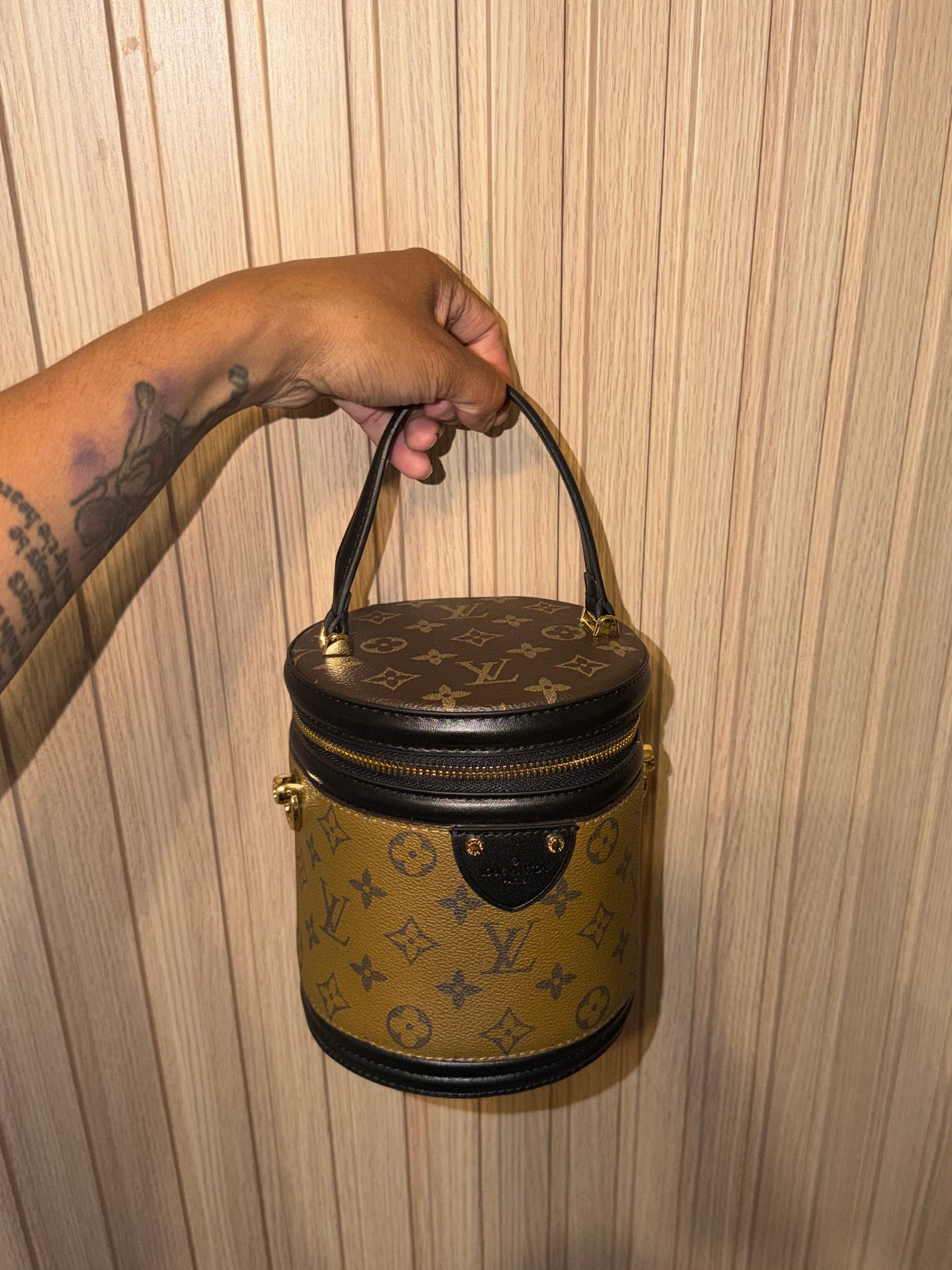 Bucket Vanity